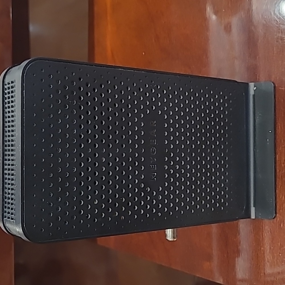 Netgear Modem Router C3700 - Picture 2 of 4